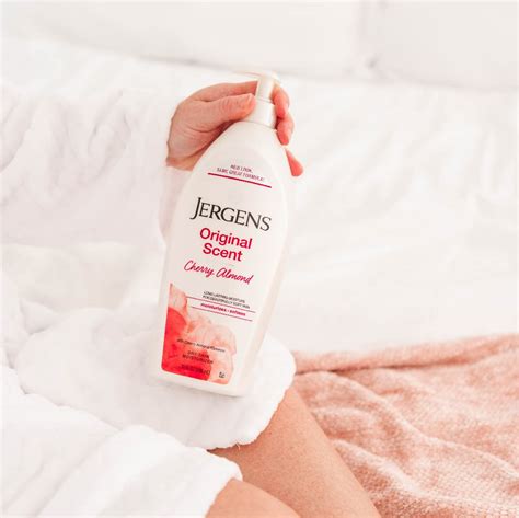 Jergens Original Cherry Almond Scent