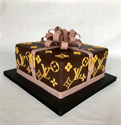 Louis Vuitton cake# | Louis vuitton cake, Louis vuitton birthday, Louis vuitton birthday party