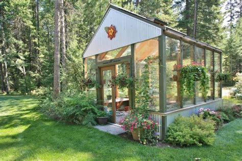 23 Wonderful Backyard Greenhouse Ideas