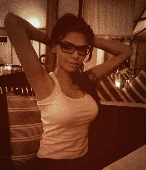 Sherlyn Chopra Indian Model Images And Unseen Photo Damn Sexy