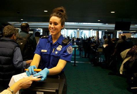 Everyday People Portland Airport Tsa Agent Balances Security Sociability