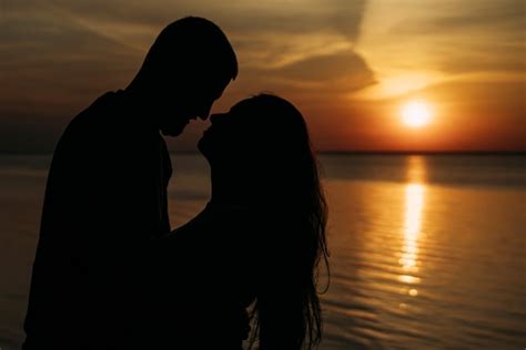 Premium Photo Lovely Beautiful Couple In Love At Dawn Close Up Look Into Each Other S Eyes And