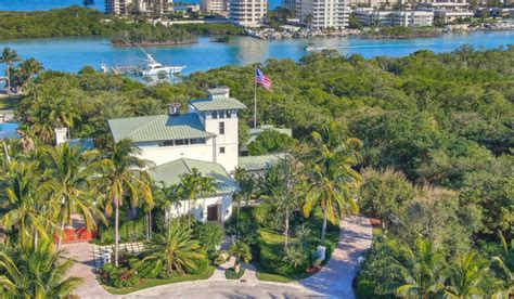 Home Of The Day Tequesta Florida