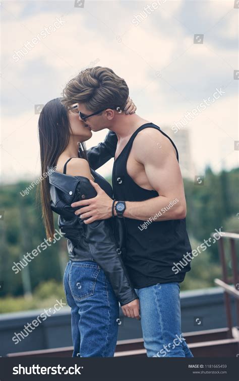 Photo De Stock Beautiful Hot Interracial Couple Kissing On 1181665459 Shutterstock