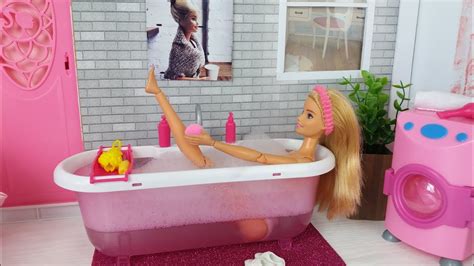 Barbie Doll Bedroom Morning Routine Dolls Bathroom Shower Routine Barbie Video Youtube