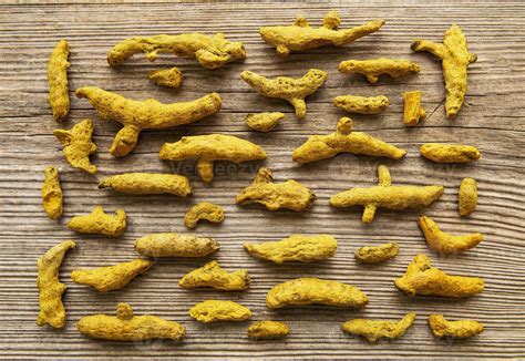 Whole Dry Turmeric Roots 2780155 Stock Photo At Vecteezy