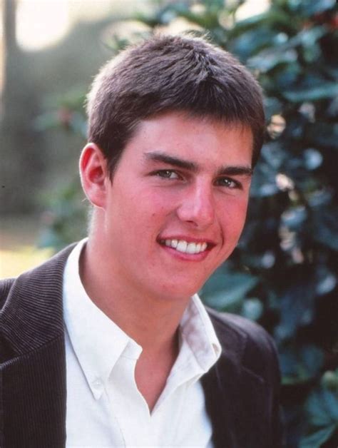 22 Throwback Photos Of A Very Young And Handsome Tom Cruise In The