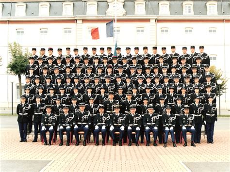 Photo De Classe Promotion De Ecole Gendarmerie Chaumont