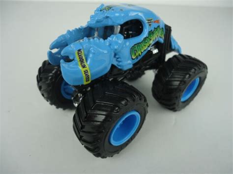 Crushstation Blue Monstah Lobstah Hot Wheels Monster Jam 164 Truck Ebay