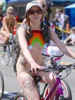 Thenetty Wnbr White Cap Nude Bicycle Porn Photo Pics