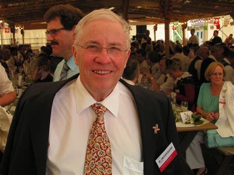 Das müsse sie auch nicht, entgegnete blocher. Christoph Blocher