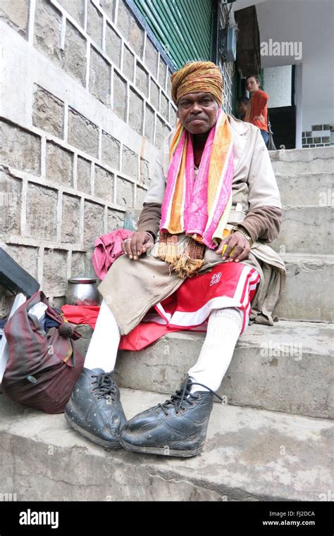 Crippled Beggar High Resolution Stock Photography And Images Alamy