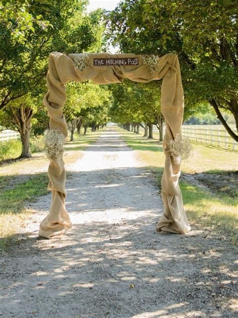 Top 20 Rustic Burlap Wedding Arches And Backdrop Ideas