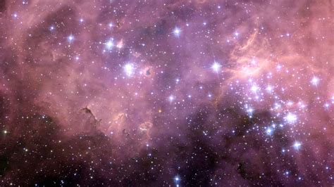 Hubble Captures Beautiful Baby Stars