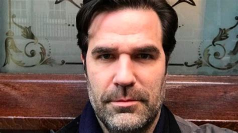 Comedy actor vivekh's son passes away | death. Rob Delaney's two-year-old son has tragically passed away ...