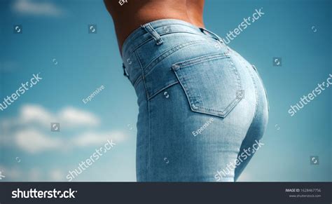 Blue Girl Jeans Topless Bilder Stockfotos Und Vektorgrafiken