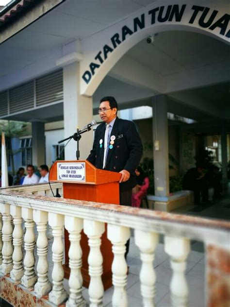 Amalan 3r ialah reduce, reuse dan recycle. SEKOLAH KEBANGSAAN TUN SYED AHMAD SHAHABUDIN: PROGRAM ...