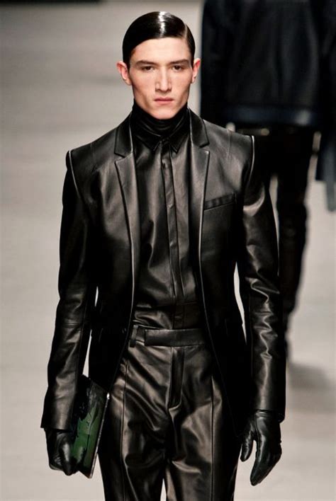 Byungmun Seo 2014 Fall Winter Collection Black Leather Suit Men