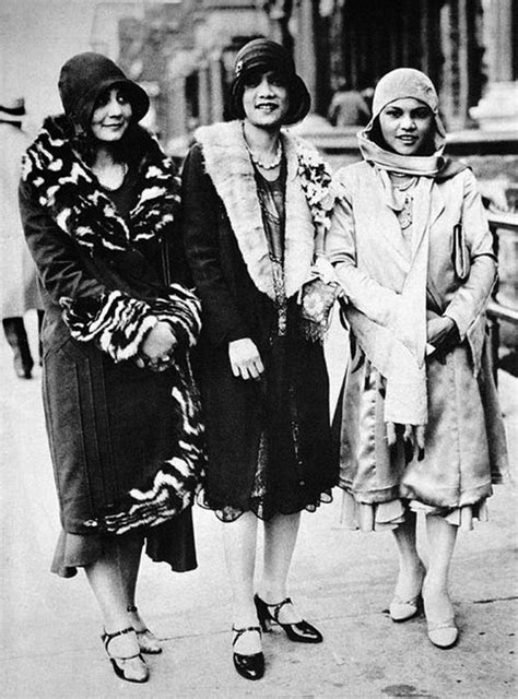 50 Fabulous Pictures Of Womens Street Style From The 1920s 1920s