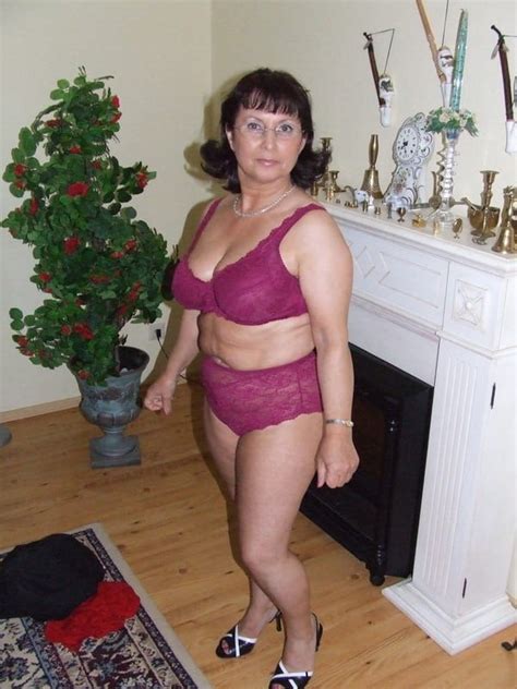 Granny Strips Naked Photos Xxx Porn Album