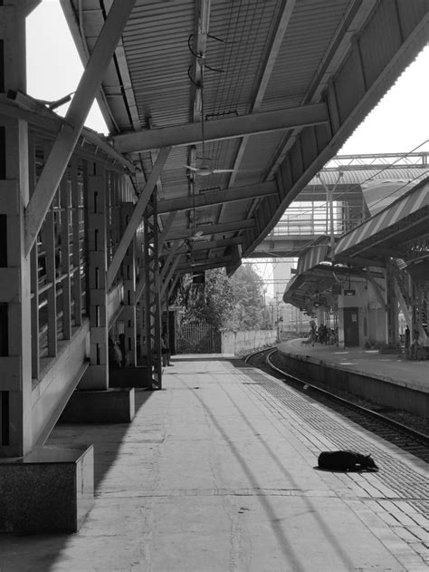 Empty Train Station Old Photos Train Station Places To Visit