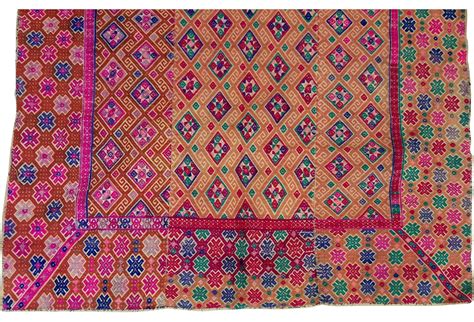 peach-pink-embroidered-hmong-wedding-quilt-wedding-quilt,-vintage-market,-vintage