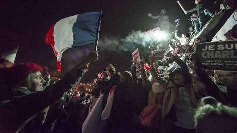 histórica marcha en francia para repudiar el ataque a la revista charlie hebdo