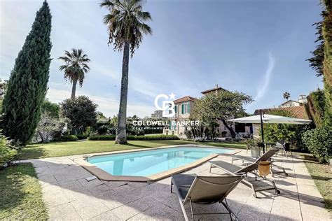 Sale House 8 Rooms 240 Mm² Antibes Coldwell Banker Standing Realty
