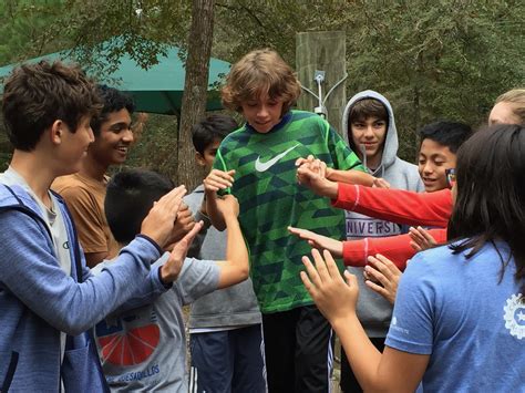 7th Graders Learn Nature Skills Team Building Keystone School San