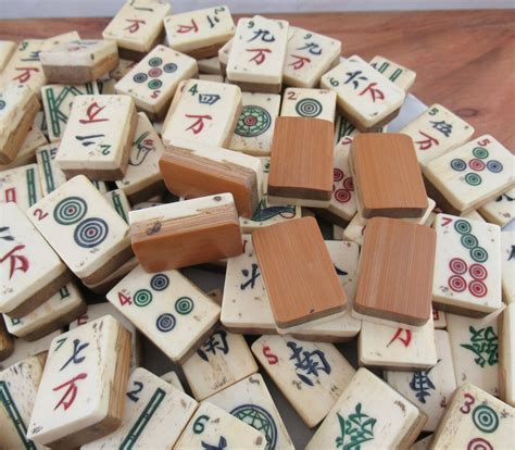 Lot Of Vintage Bone Bamboo Mah Jong Tiles Mah Jongg Game Etsy