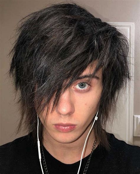 Best Emo Hairstyles For Guys To Fit Your Edgy Personality Emo Hairstyles For Guys Emo