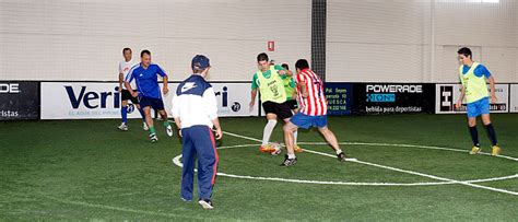 Para conocer un juego o deporte inventado en su totalidad casi deberíamos ir directamente a las primeras páginas de historia del deporte de carl diem. Gran final de la verdadera Champion League - Club ...