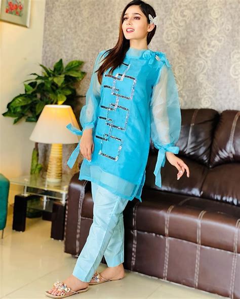 Pin by Imran Haider on Pakistani Actr in 2021 | Stylish girl pic, Stylish girl, Stylish
