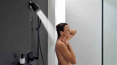 Water Saving Powderrain Showers For All Bathroom Sizes Hansgrohe Pro Int