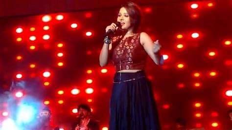 Latest Sunidhi Chauhan Live Concert Pune Ishq Sufiana Hindi Song Youtube
