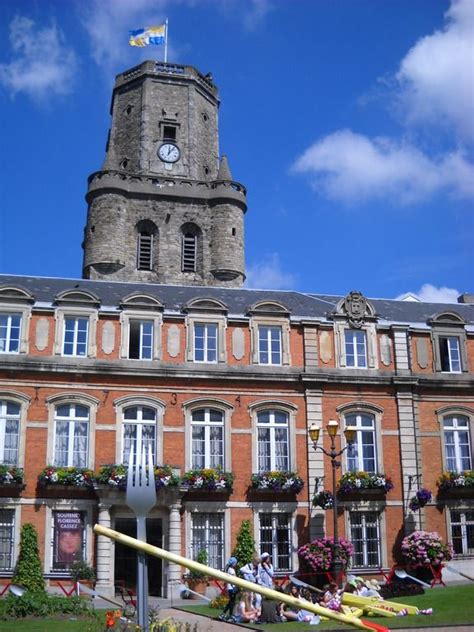 Boulogne Sur Mer Fortifiée Hôtel De Ville Office Du Tourisme