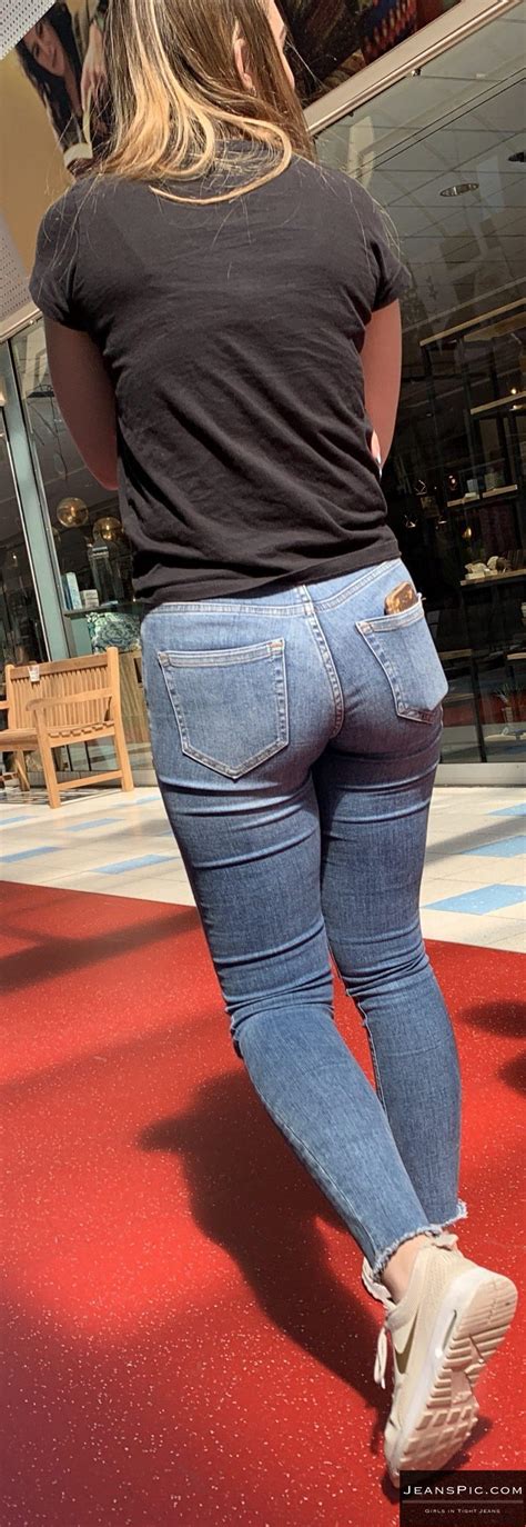 Blonde Candid Ass In Tight Jeans R Girlsinjeans
