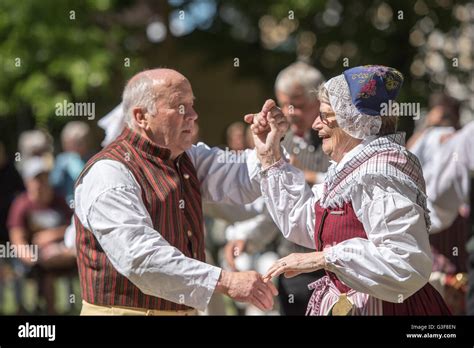 Swedish Folk Dance During National Day Celebration Stock Photo Alamy