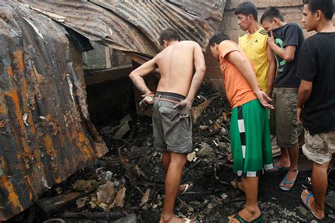 Philippines Huge Fire In Manila Slum Caused By New Year Fireworks [photo Report] Ibtimes Uk