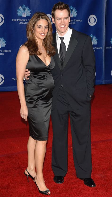 Mark Paul Gosselaar And Wife Split Divorce From Lisa Ann Russell Huffpost Entertainment