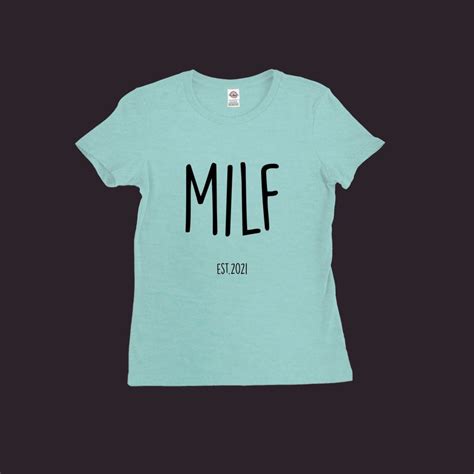 Nuevas Camisetas Mom Milf Camisa Personalizada Camiseta Etsy España