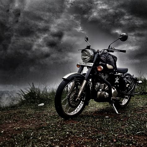 Royal Enfield Classic 500 Wallpapers