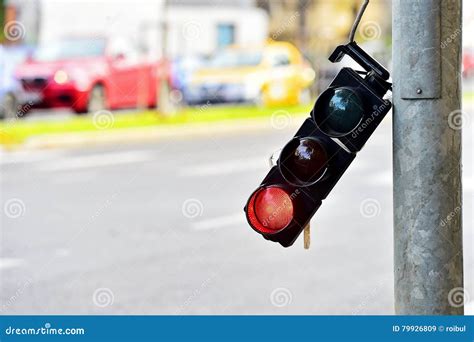 Broken Traffic Lights Pole Stock Image Image Of Electricity 79926809