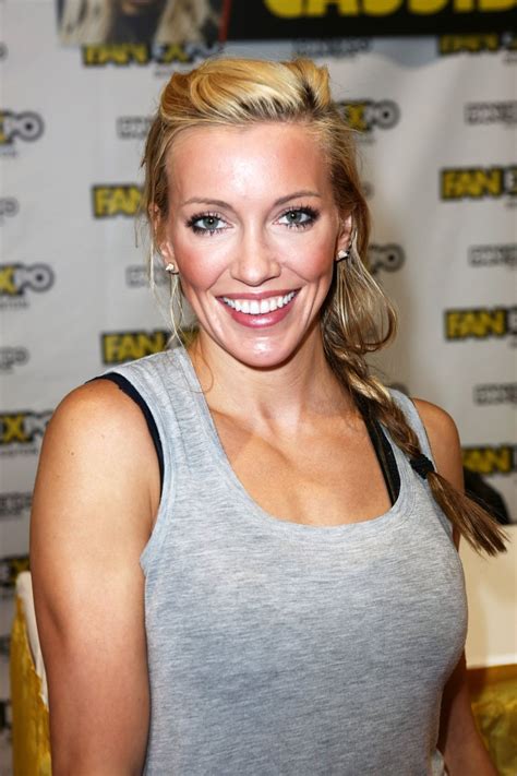 Katie Cassidy At Comic Con In Boston Hawtcelebs