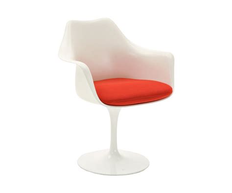 Discreet, yet far from inconspicuous, the tulip chair is not only a decorative centrepiece, it also provides an exceptionally comfortable place to sit, thanks to the ergonomic construction of its. Saarinen, Eero • Tulip Chair (Tulpe) - 1,099 € • Made in ...