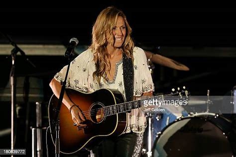 Sheryl Crow And Gary Allan Perform At The Greek Theatre Photos And