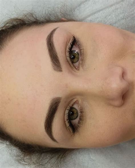 What You Need To Know About Microblanding And Microshading Eyebrows