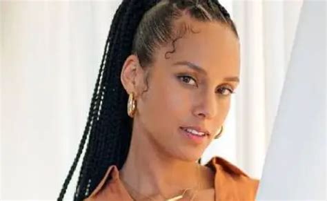 Alicia Keys Bio Age Career Net Worth Parents Ethnicity Married Husband