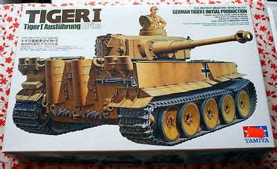 Tamiya 35227 German WWII WW2 Tiger I Ausfürung Afrika 1 35 scale kit