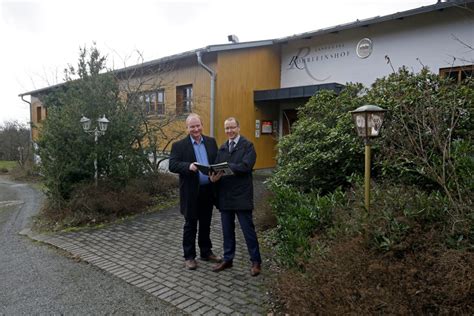 Von altersvorsorge über girokonto bis versicherung: Röhrleinshof: Zukunft erneut ungewiss - Kulmbach ...